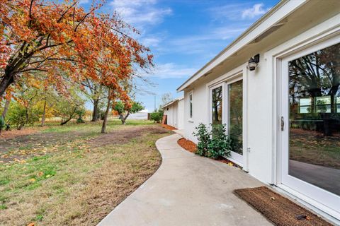 A home in Hughson