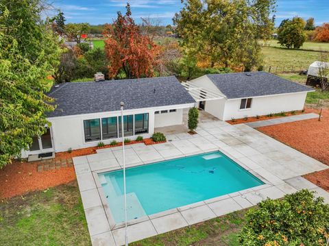 A home in Hughson