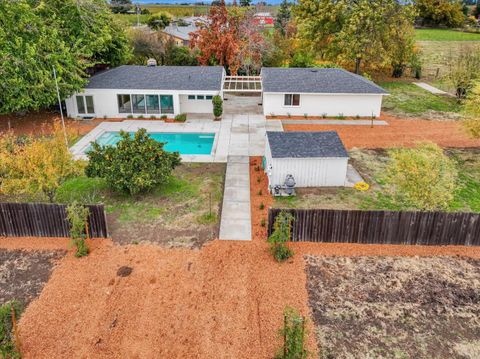 A home in Hughson