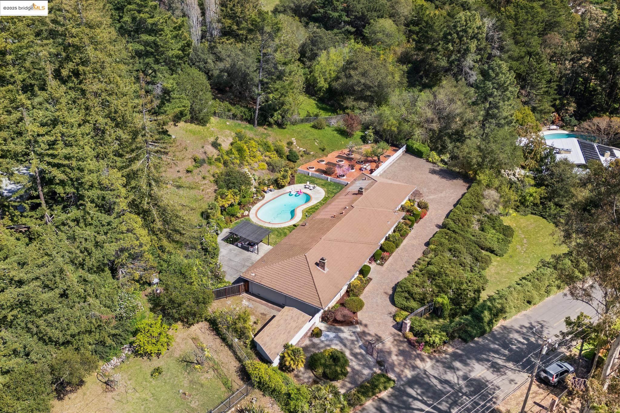 5484 Fernhoff Road