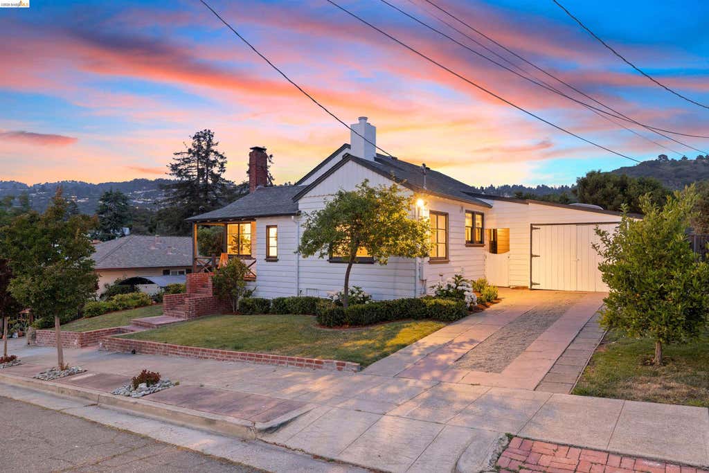 Photo of 4638 Reinhardt Dr, Oakland, CA 94619 (MLS # 41145667)