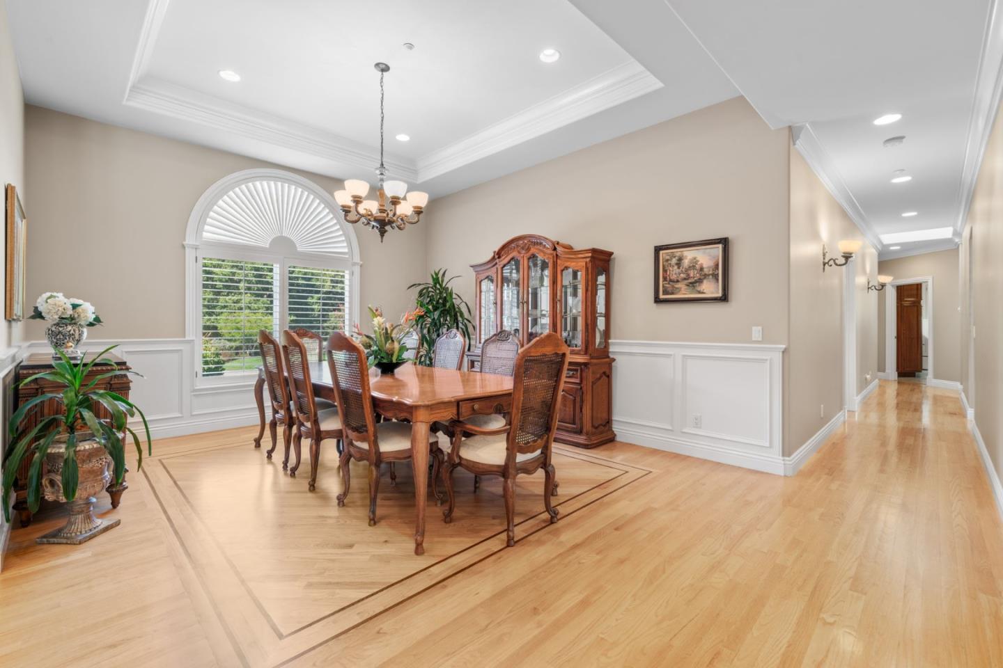 Gilroy, California 95020, United States, 4 Bedrooms Bedrooms, ,4 BathroomsBathrooms,Residential,Active,150276