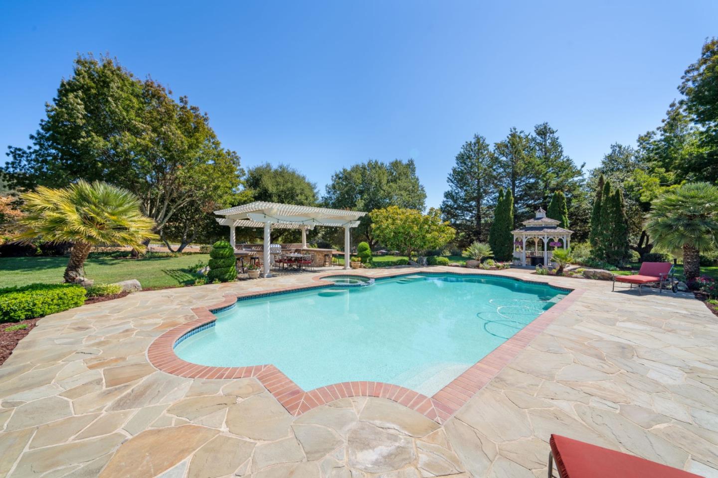 Gilroy, California 95020, United States, 4 Bedrooms Bedrooms, ,4 BathroomsBathrooms,Residential,Active,150276