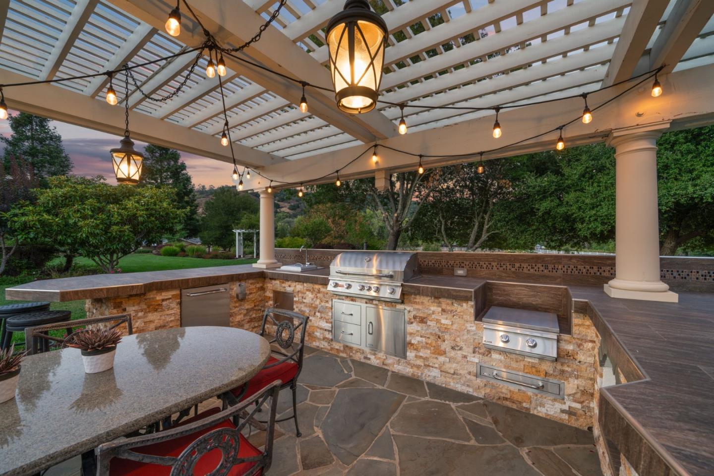 Gilroy, California 95020, United States, 4 Bedrooms Bedrooms, ,4 BathroomsBathrooms,Residential,Active,150276