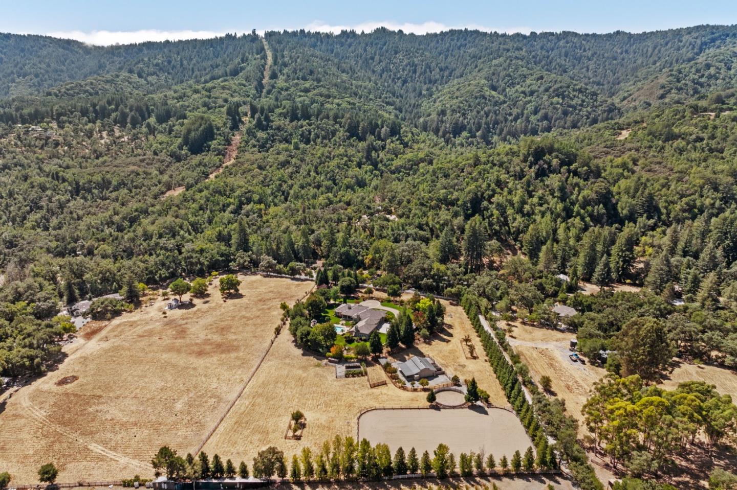 Gilroy, California 95020, United States, 4 Bedrooms Bedrooms, ,4 BathroomsBathrooms,Residential,Active,150276