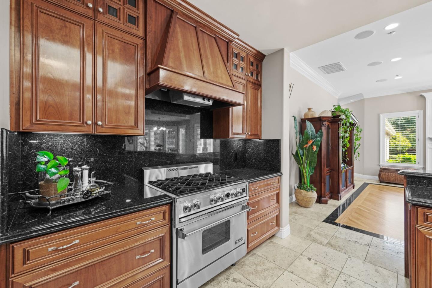 Gilroy, California 95020, United States, 4 Bedrooms Bedrooms, ,4 BathroomsBathrooms,Residential,Active,150276