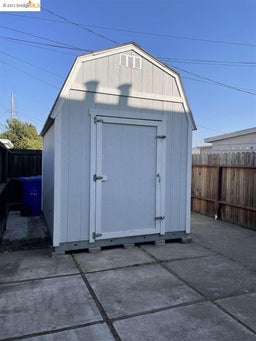 Listing photo 6