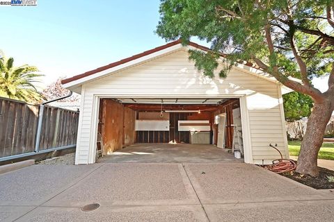 A home in San Ramon