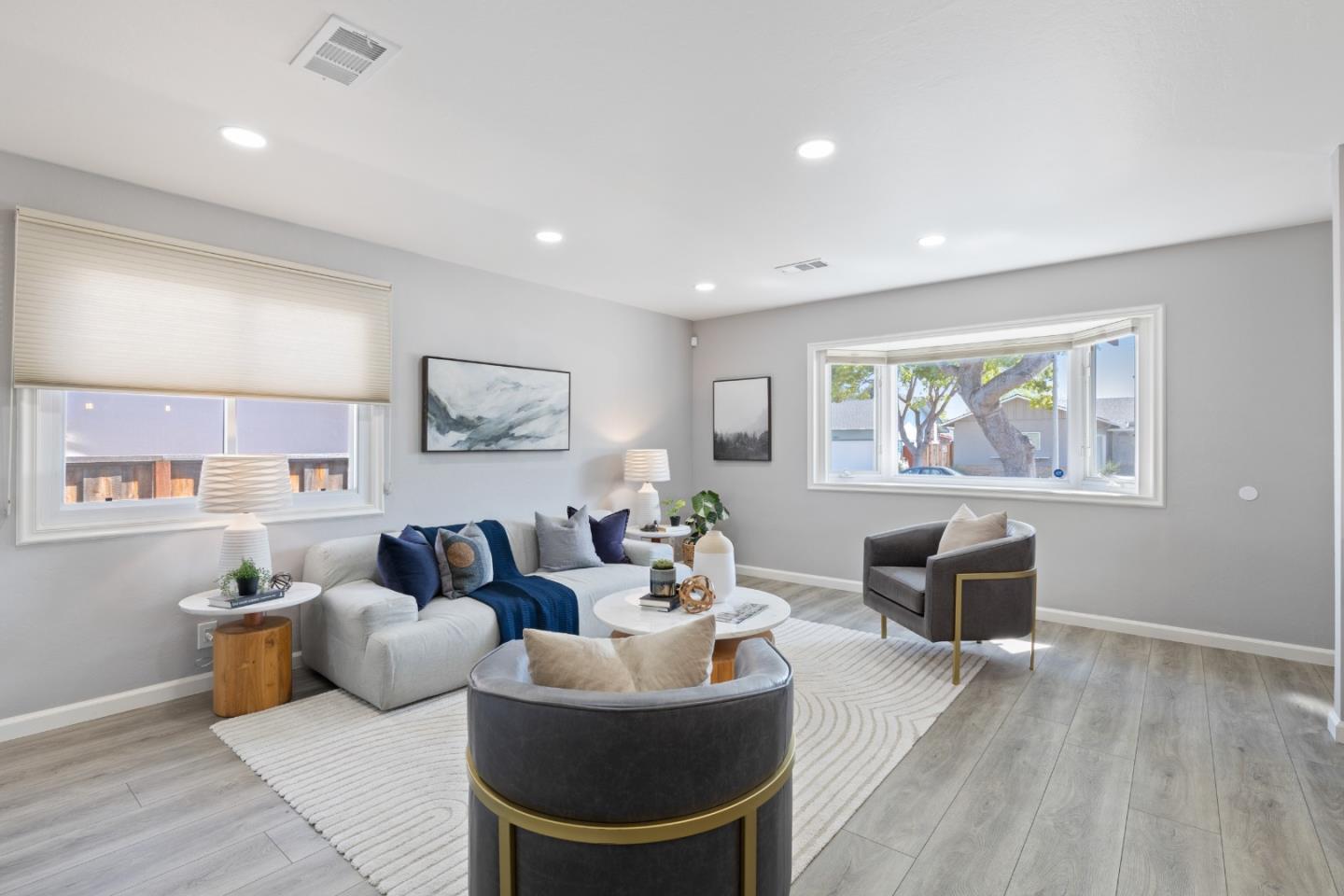 Sunnyvale, California 94087, United States, 4 Bedrooms Bedrooms, ,2 BathroomsBathrooms,Residential,Pending,123975