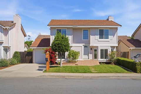 Photo of 1023 Kiser Drive, San Jose, CA 95120 (MLS # ML82045636)