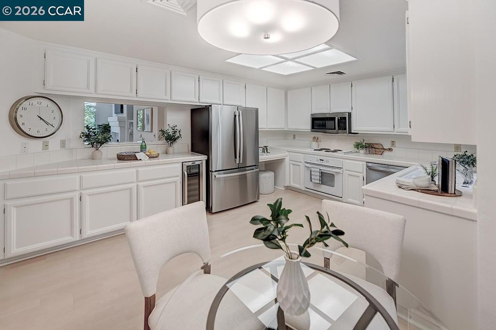 Photo of 5920 Horsemans Canyon Dr #4A, Walnut Creek, CA 94595 (MLS # 41135617)