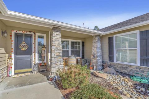 A home in Ahwahnee