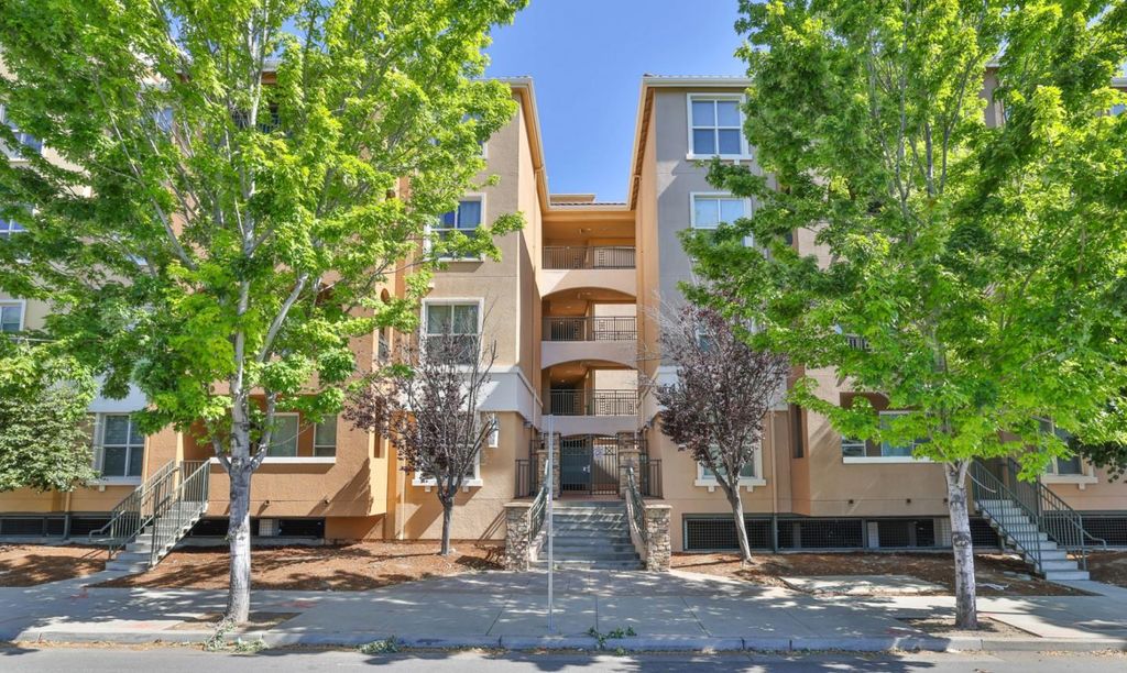 Photo of San Jose, CA 95128 (MLS # ML82048185)