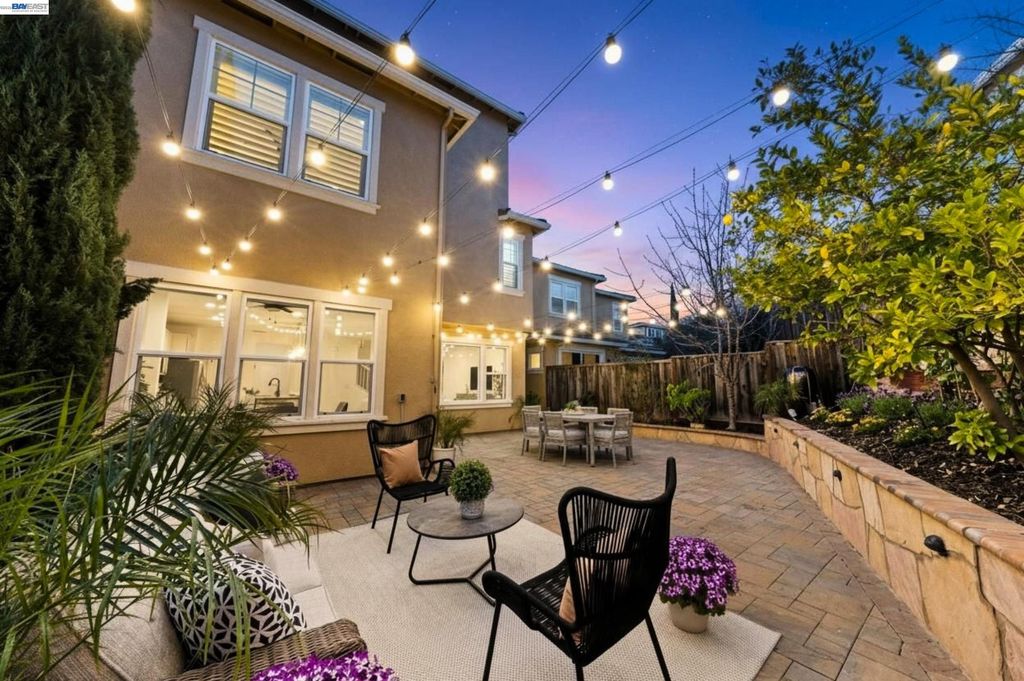 Photo of 4431 Duccio Pl, Dublin, CA 94568 (MLS # 41128804)