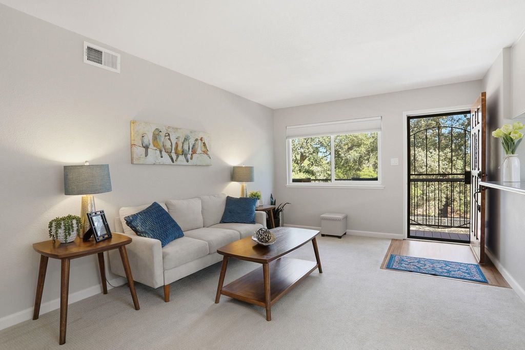 Photo of 2137 Arroyo Ct #4, Pleasanton, CA 94588 (MLS # 41120355)