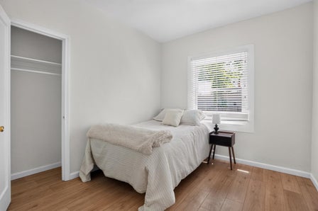 7221 FOREST ST — listing photo 7