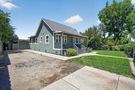 7221 FOREST ST — listing photo 2