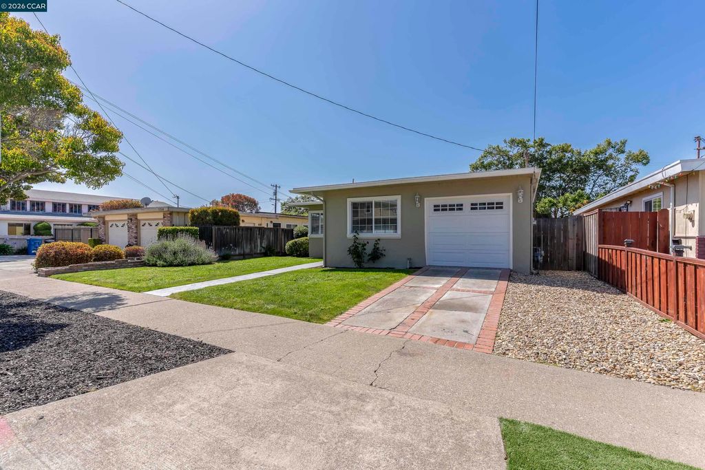 Photo of 5306 Cypress Ave, El Cerrito, CA 94530 (MLS # 41135373)