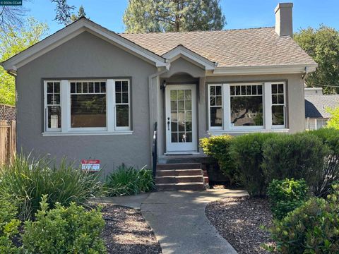 Photo of 1272 Pine St, Palo Alto, CA 94301 (MLS # 41132740)