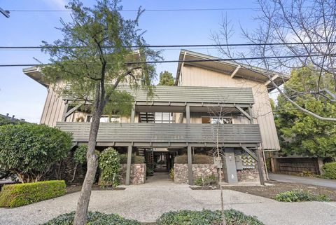 A home in Menlo Park