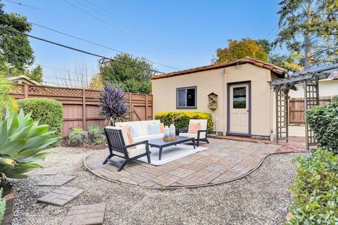 A home in Burlingame