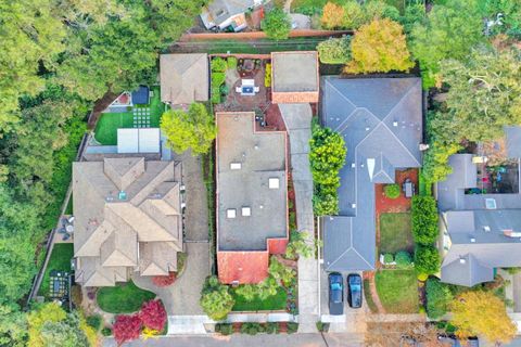 A home in Burlingame