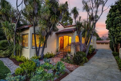 A home in Burlingame