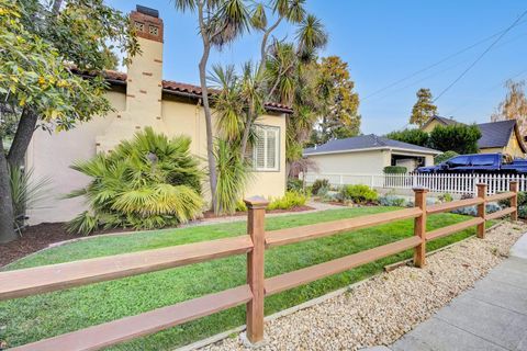 A home in Burlingame