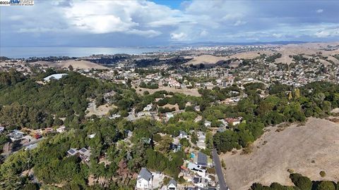 A home in El Sobrante