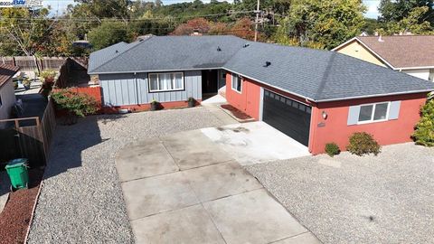 A home in El Sobrante