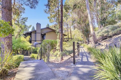 A home in San Carlos