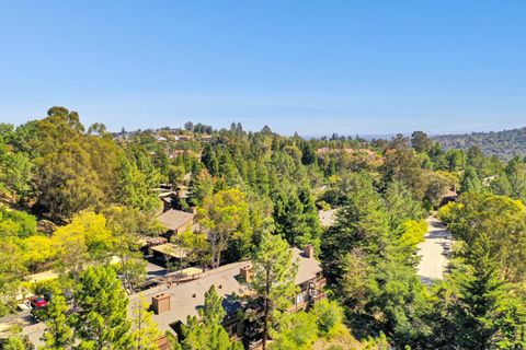 A home in San Carlos