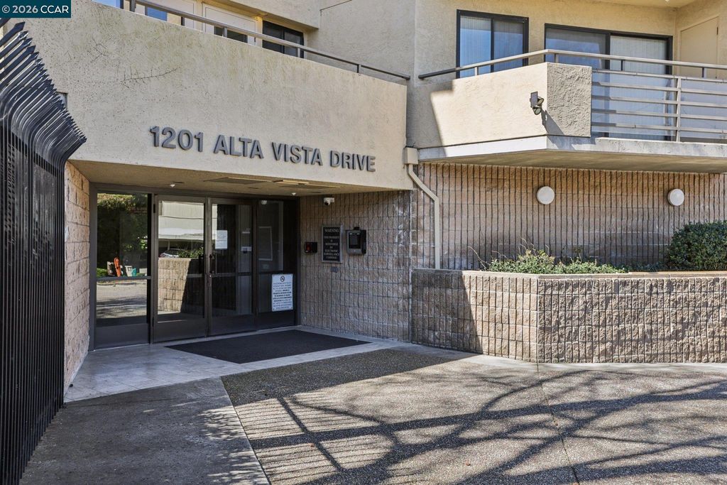 Photo of 1201 Alta Vista Drive #106, Walnut Creek, CA 94596 (MLS # 41126991)