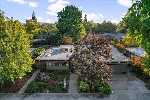 A home in Palo Alto