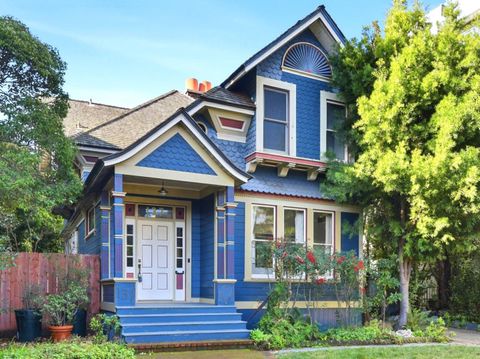 Photo of 137 Elm Street, San Mateo, CA 94401 (MLS # ML82034015)