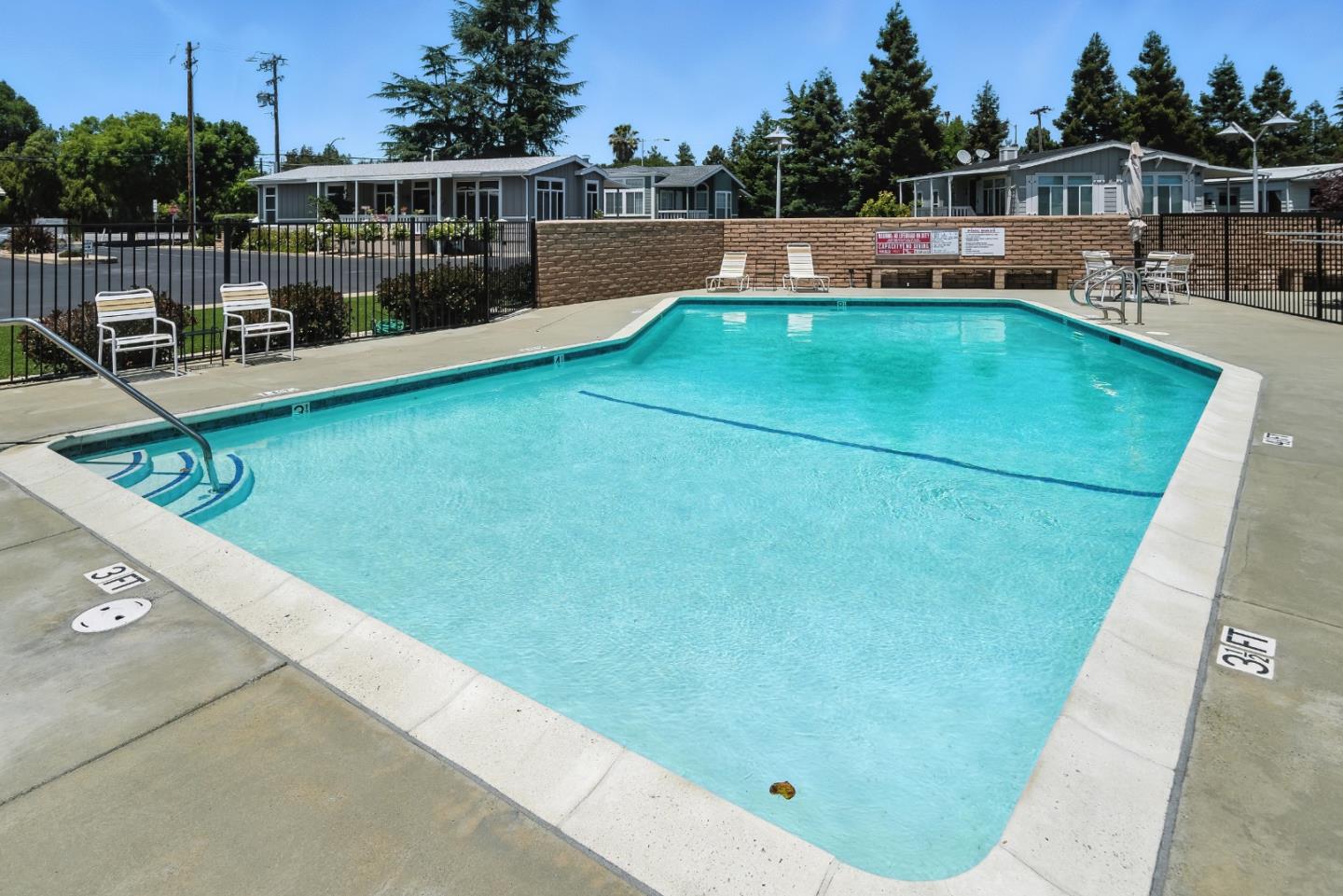 Mountain View, California 94041, United States, 3 Bedrooms Bedrooms, ,2 BathroomsBathrooms,Residential,Active,161151