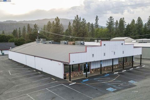 Photo of 1450 Main St., Weaverville, CA 96093 (MLS # 41119542)