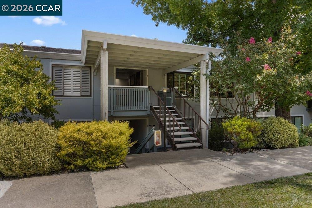 Photo of 1457 Oakmont Drive #7, Walnut Creek, CA 94595 (MLS # 41145786)