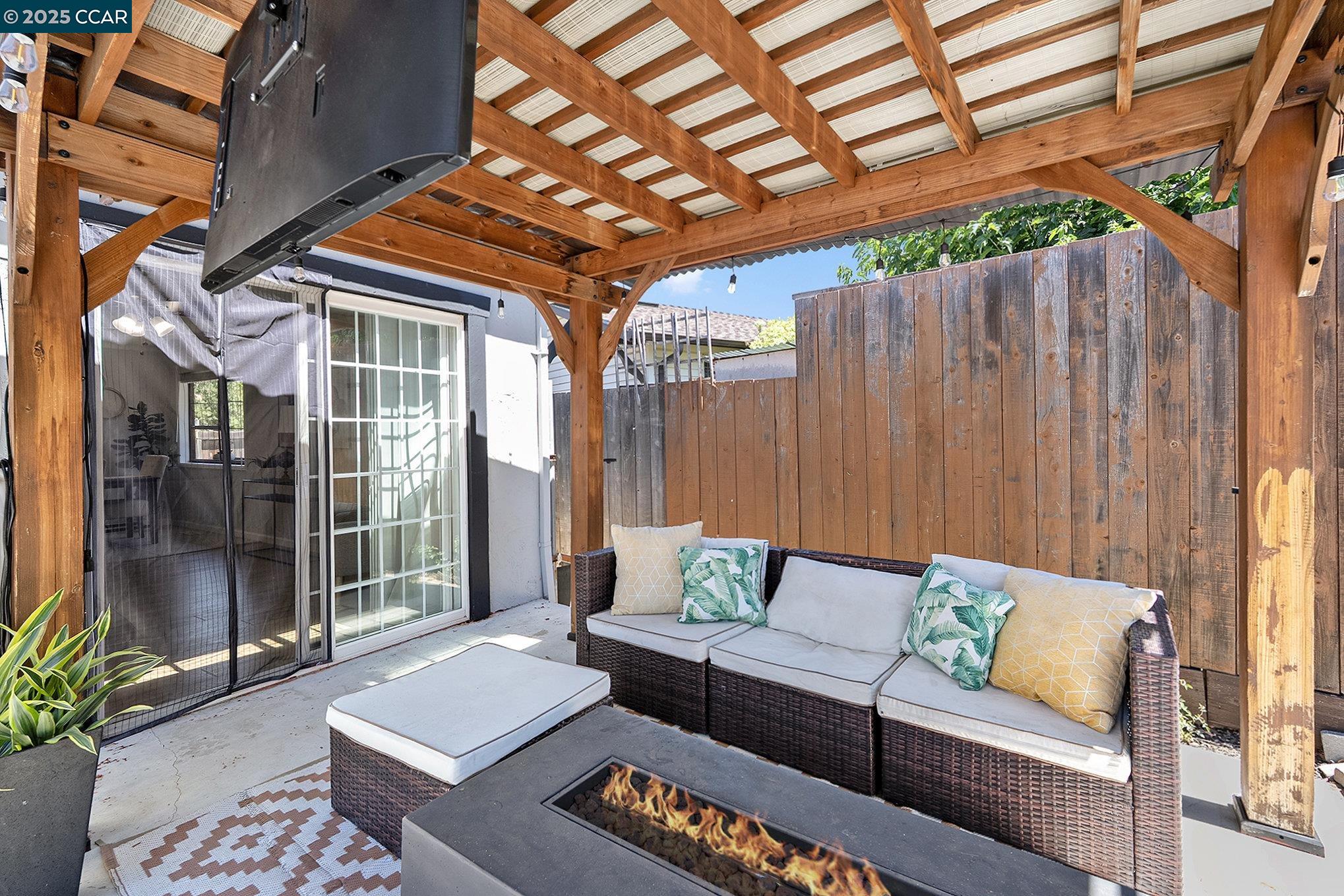 Concord, California 94519, United States, 3 Bedrooms Bedrooms, ,2 BathroomsBathrooms,Residential,Active,184471