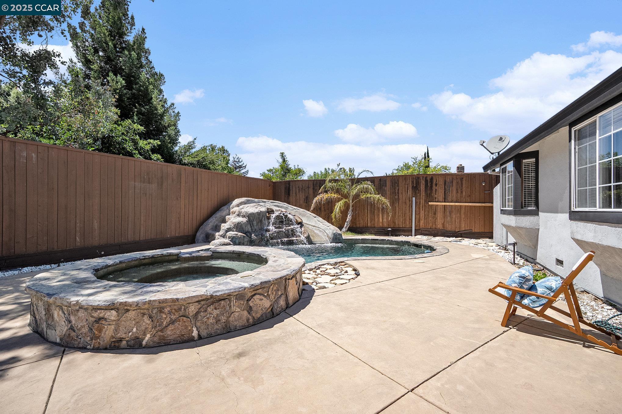 Concord, California 94519, United States, 3 Bedrooms Bedrooms, ,2 BathroomsBathrooms,Residential,Active,184471