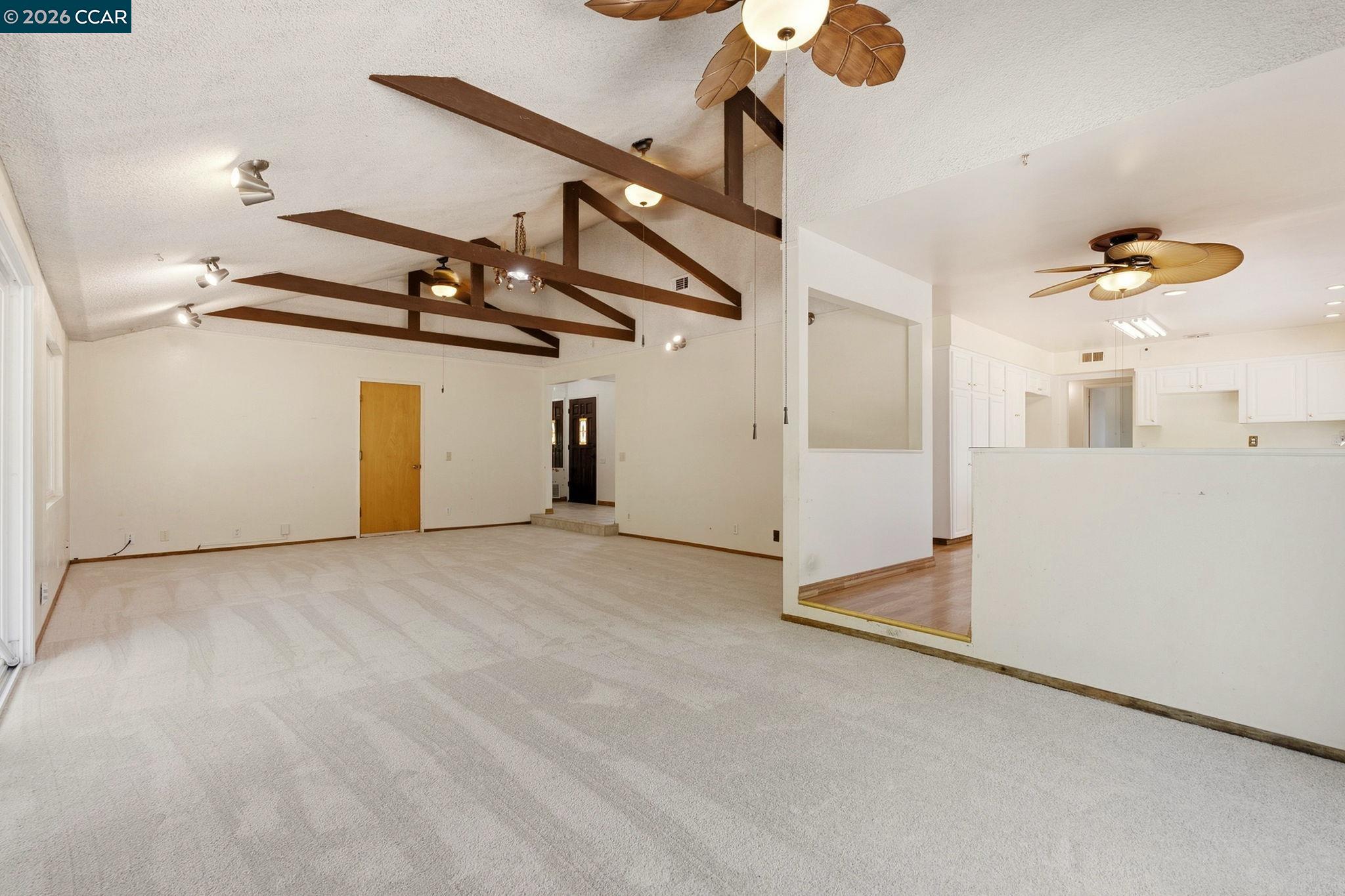 907 Lyon Ct