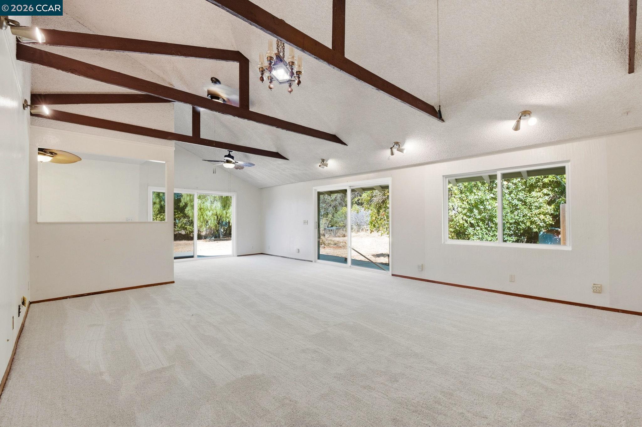907 Lyon Ct