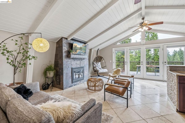 19933 PINE MOUNTAIN DR, GROVELAND, CA 95321 - Image ad9c437f49c665cb7cb9ccd2cfbaeb2e/2951046367