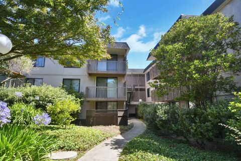 A home in San Bruno