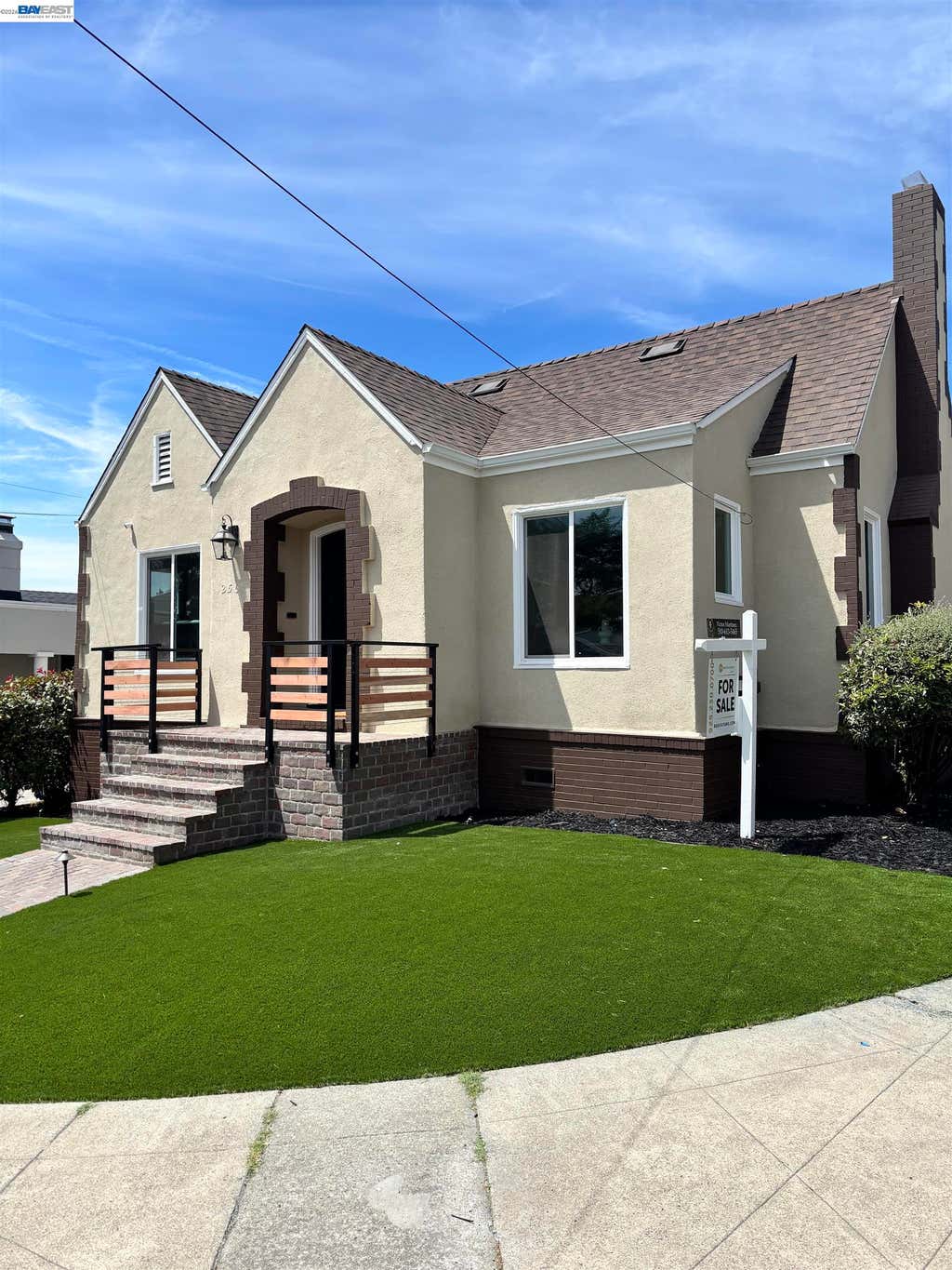Photo of 2569 Maxwell Ave, Oakland, CA 94601 (MLS # 41145733)