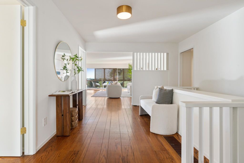 Photo of 6227 Wood Dr, Oakland, CA 94611 (MLS # 41120324)