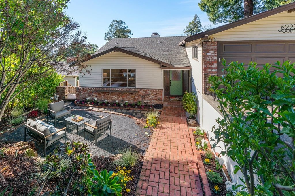 Photo of 6227 Wood Dr, Oakland, CA 94611 (MLS # 41120324)