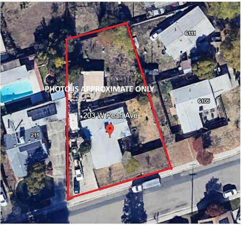 Photo of 203 W Pearl Avenue, Stockton, CA 95207 (MLS # ML82035813)