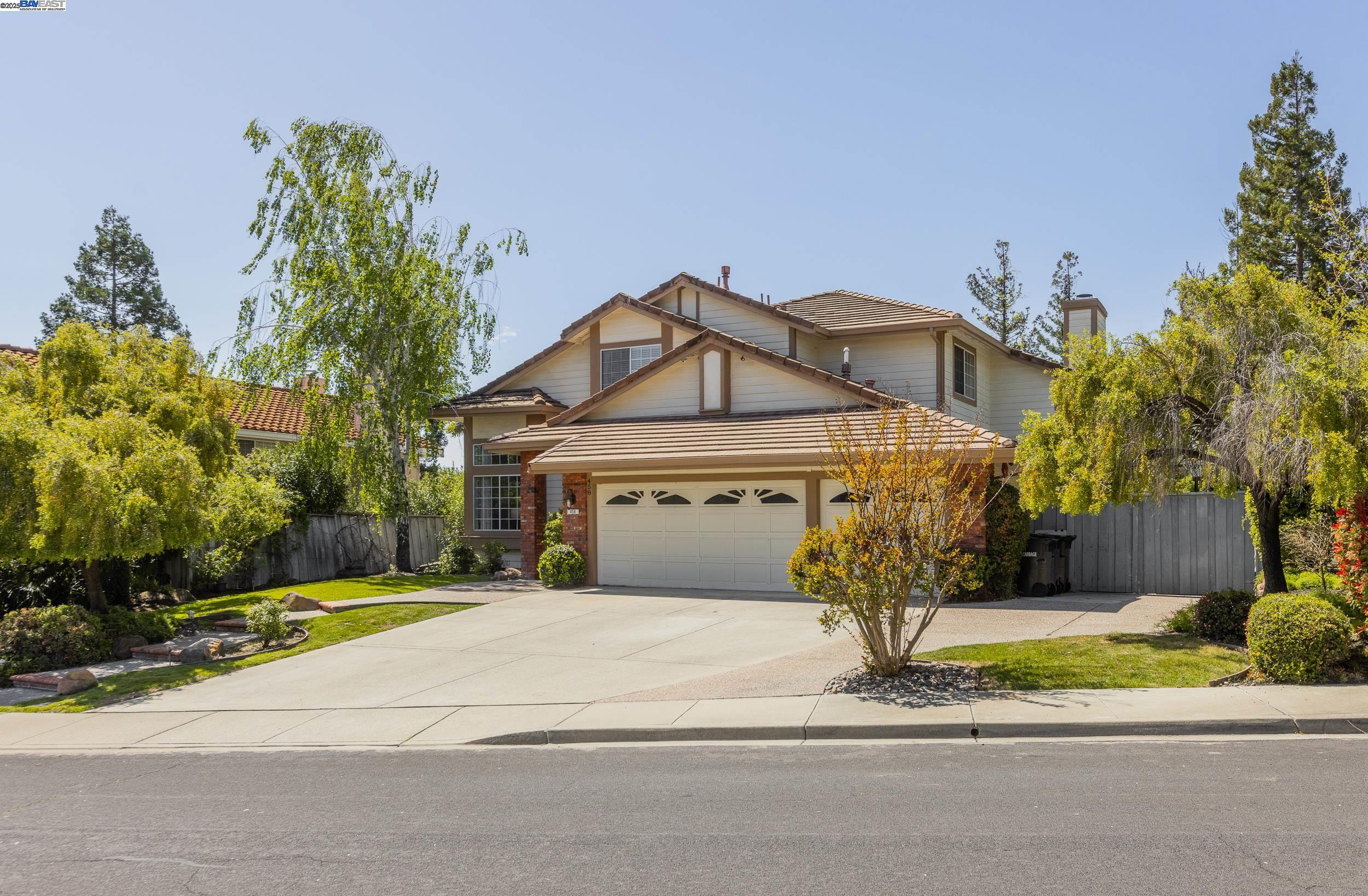 458 Knottingham Cir