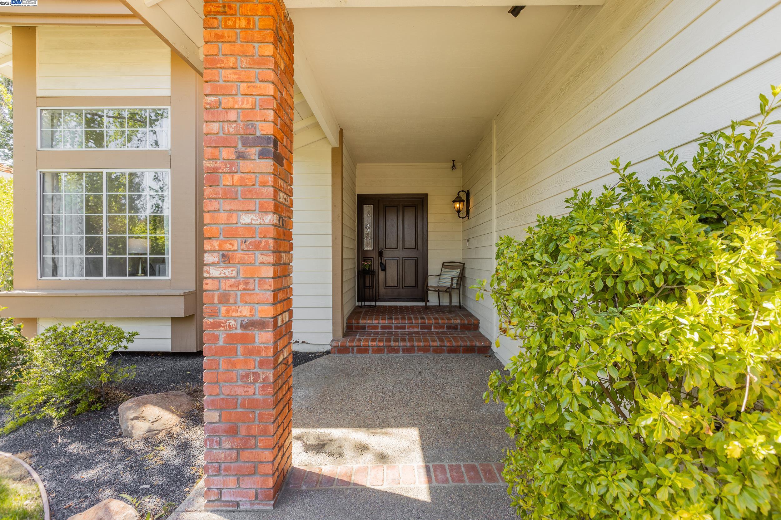 458 Knottingham Cir